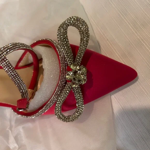 Pink and White Bow-Embellished Women's Accessory - Picture 6 of 8